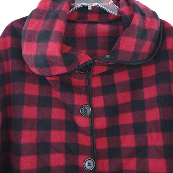 NEW Le Moda Buffalo Plaid Fleece Cape Small-Medium Red Black Check Plaid Holiday - Picture 3 of 4